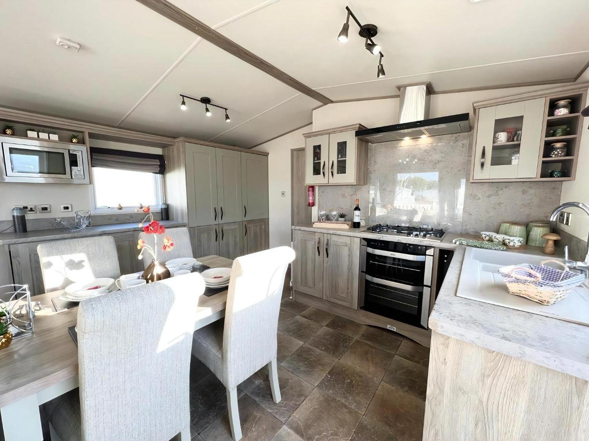 Stunning Caravan With Full Lake View At Southview Holiday Park Ref 33004Ml Skegness Exteriör bild